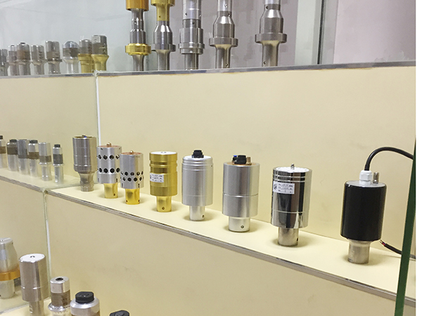 换能器展示